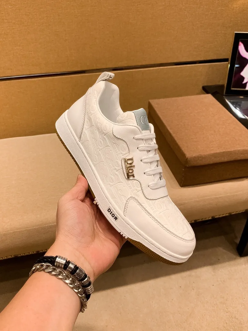 Men's shoes💰 420💰 [Dior] high-end men's shoes brand official website 1:1 latest masterpiece: the upper is made of Italian imported first-layer cowhide with a comfortable and breathable lining ➕original non-slip and wear-resistant outsole🔥, making walking more convenient and comfortable! An exclusive new model, a stunning work, a beautiful 1:1 replica [color] compared to the official quality! Create a fashionable personality to set off your uniqueness! A must-have for trendy men! Classic🔥Size: 38-44 Color: 🔥Multiple colors available🔥.